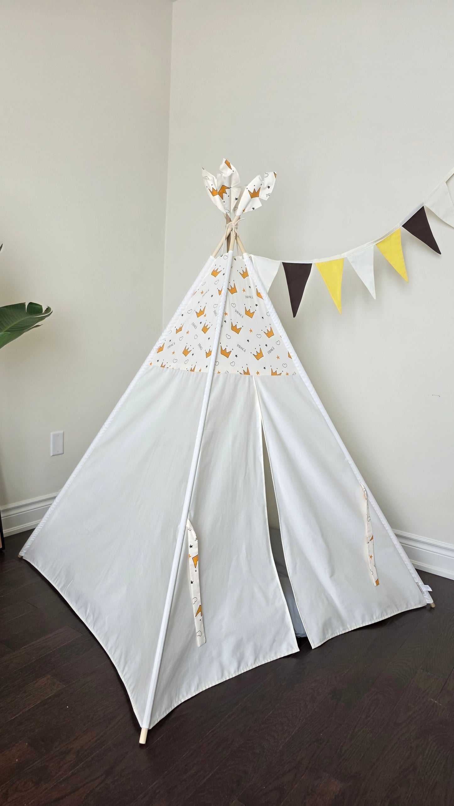 ๐ Prince Crown Teepee ๐