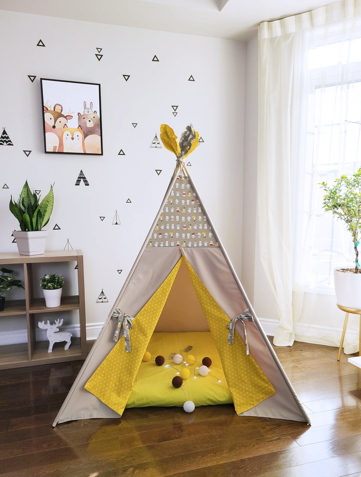 Polar Bear Bath Time Teepee Tent with Window image 6