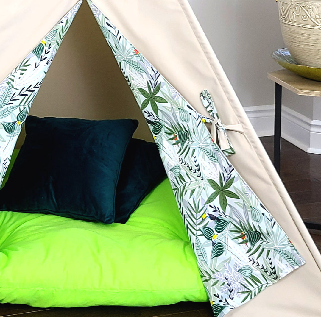 Parrot in jungle green white fabric 160cm wide, 50 cm image 1