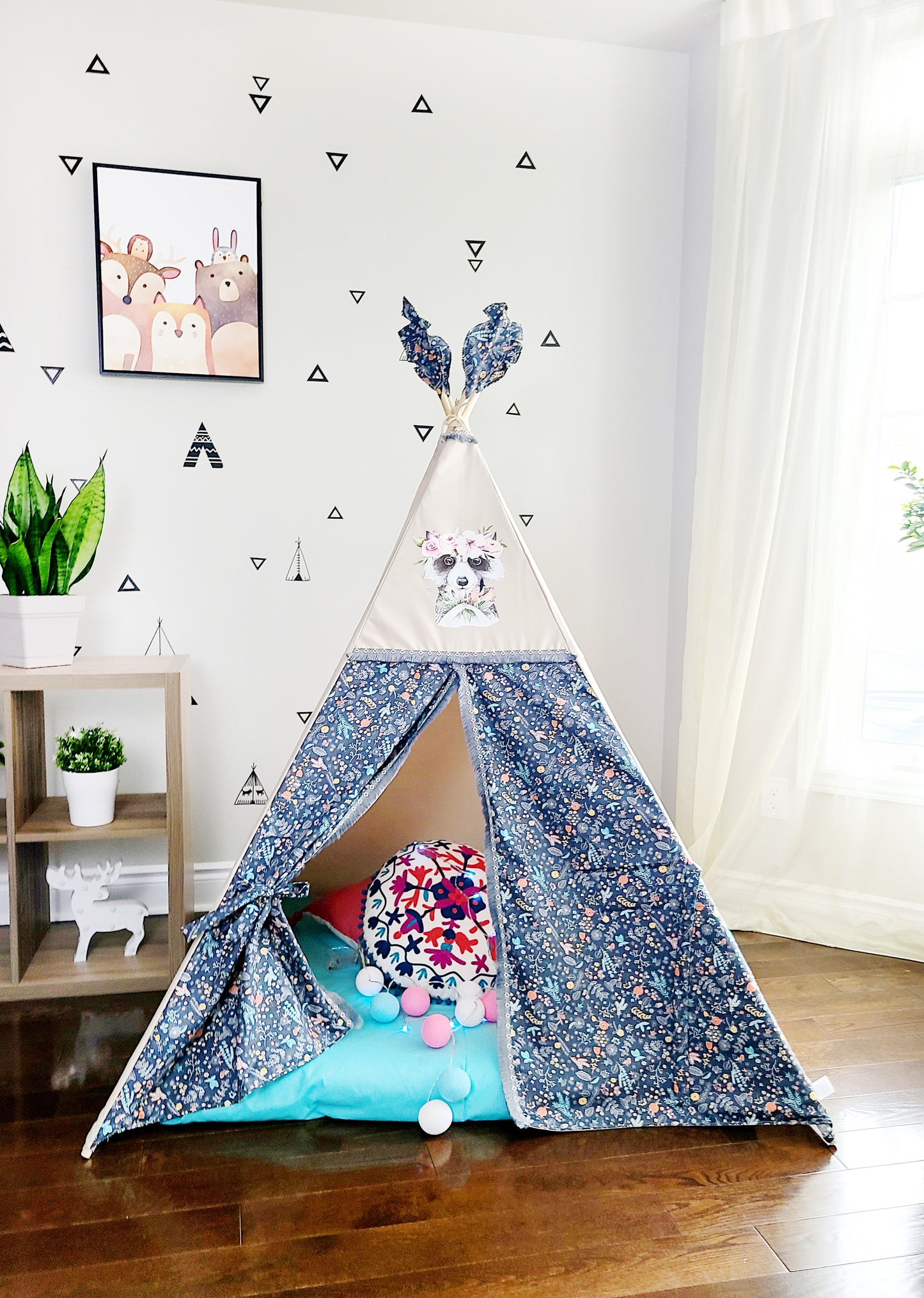 Racoon with flowers Teepee Tent image 4