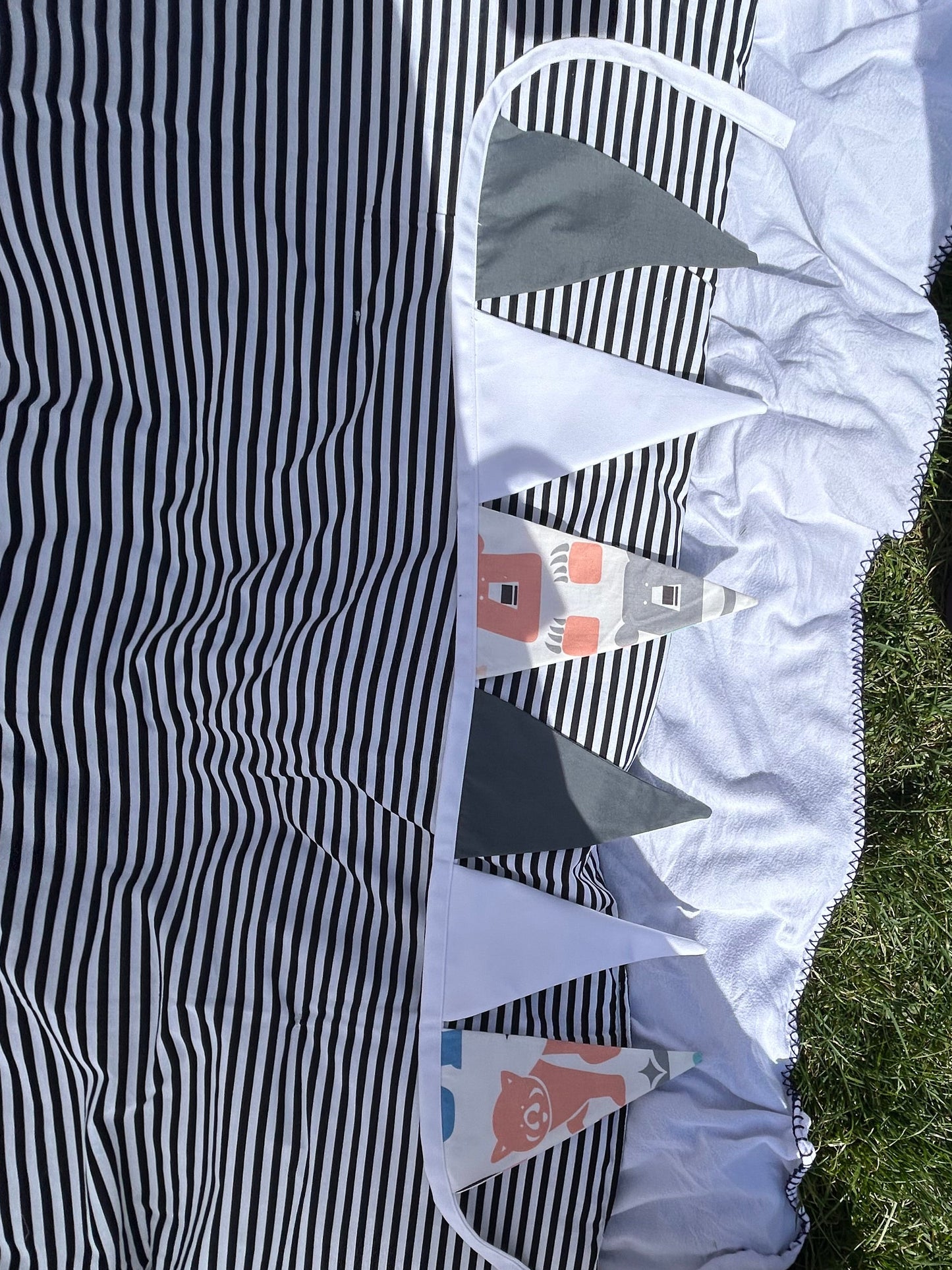 Safari Snuggles Teepee Play Tent with Window