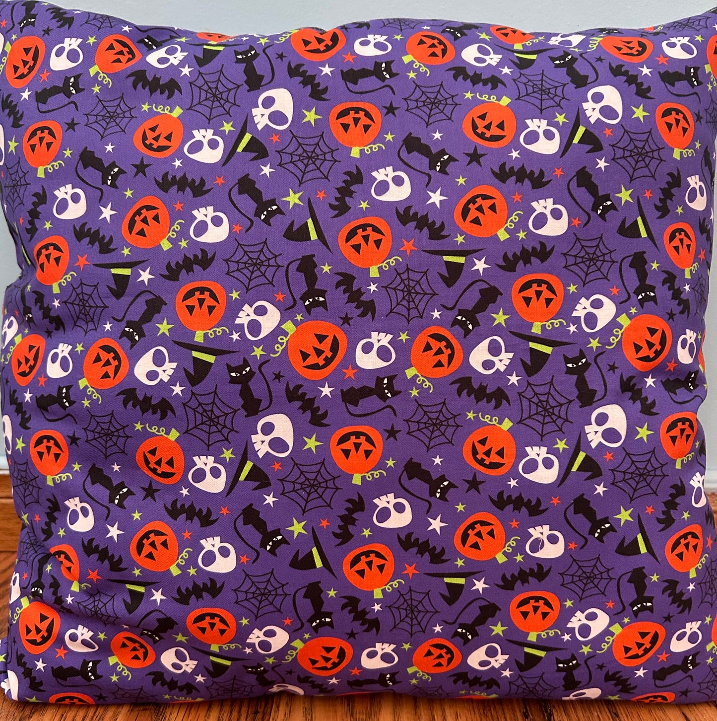 🎃 Halloween Throw Pillows – Spooky & Cozy!