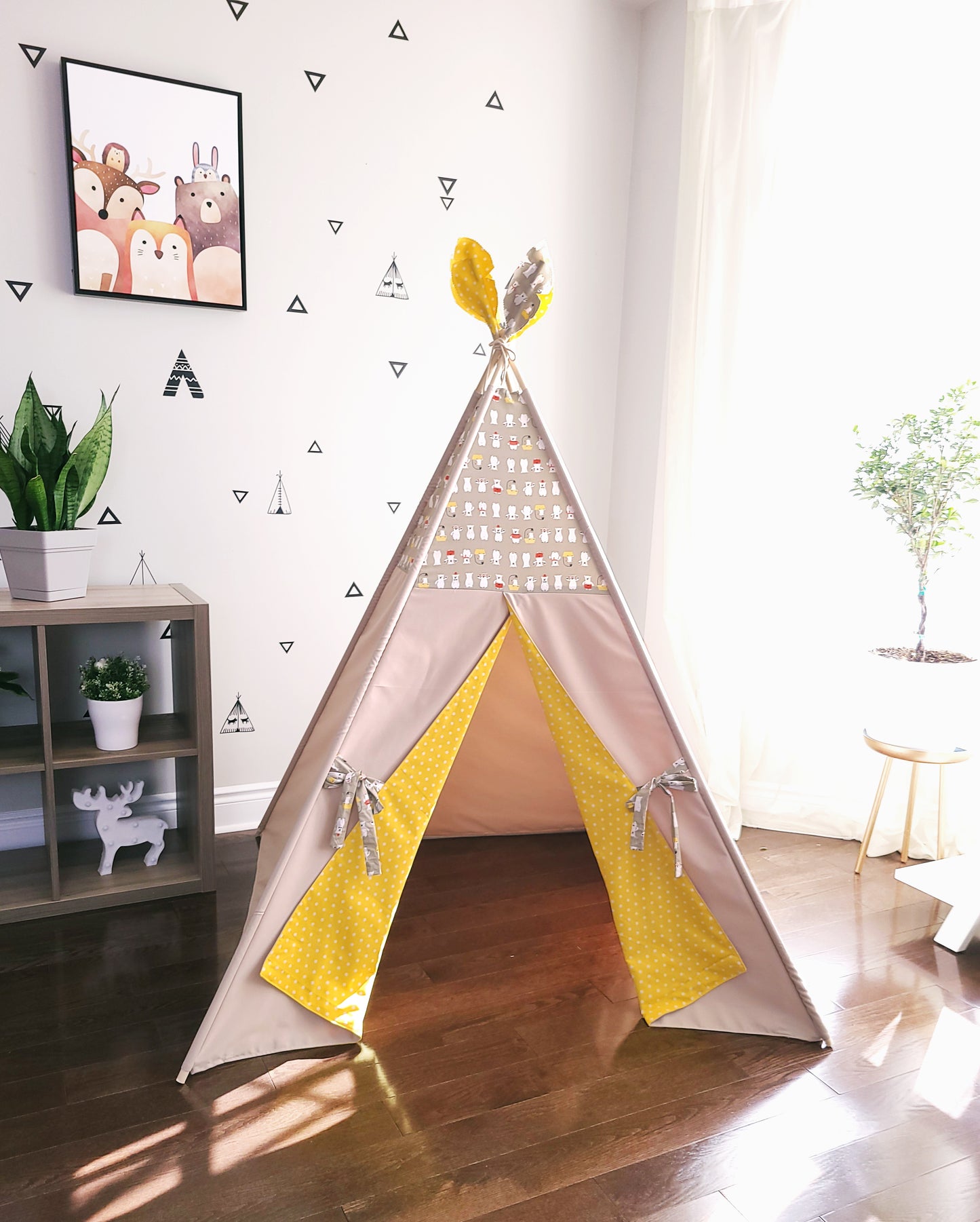 Polar Bear Bath Time Teepee Tent with Window image 5