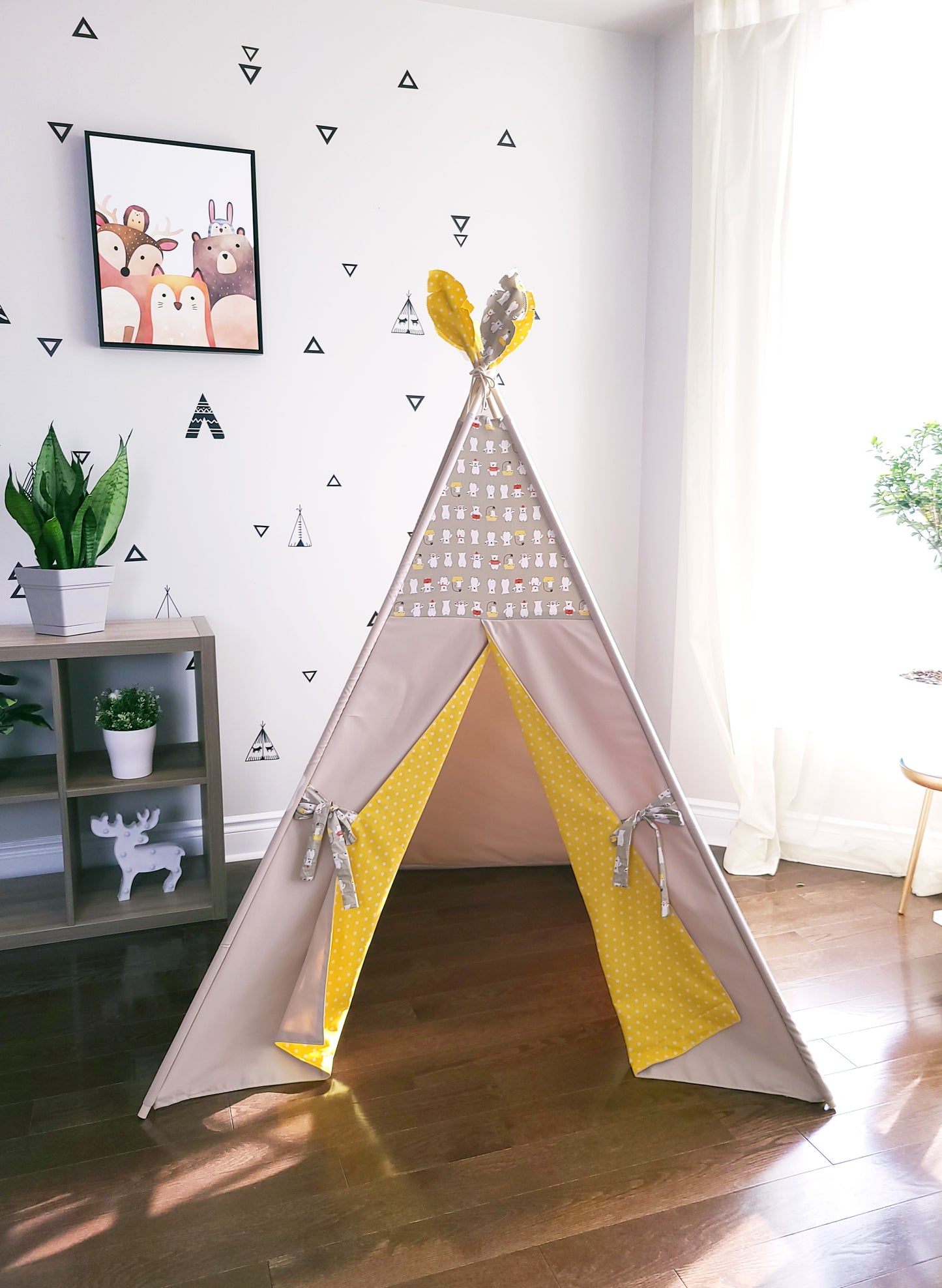 Polar Bear Bath Time Teepee Tent with Window image 4