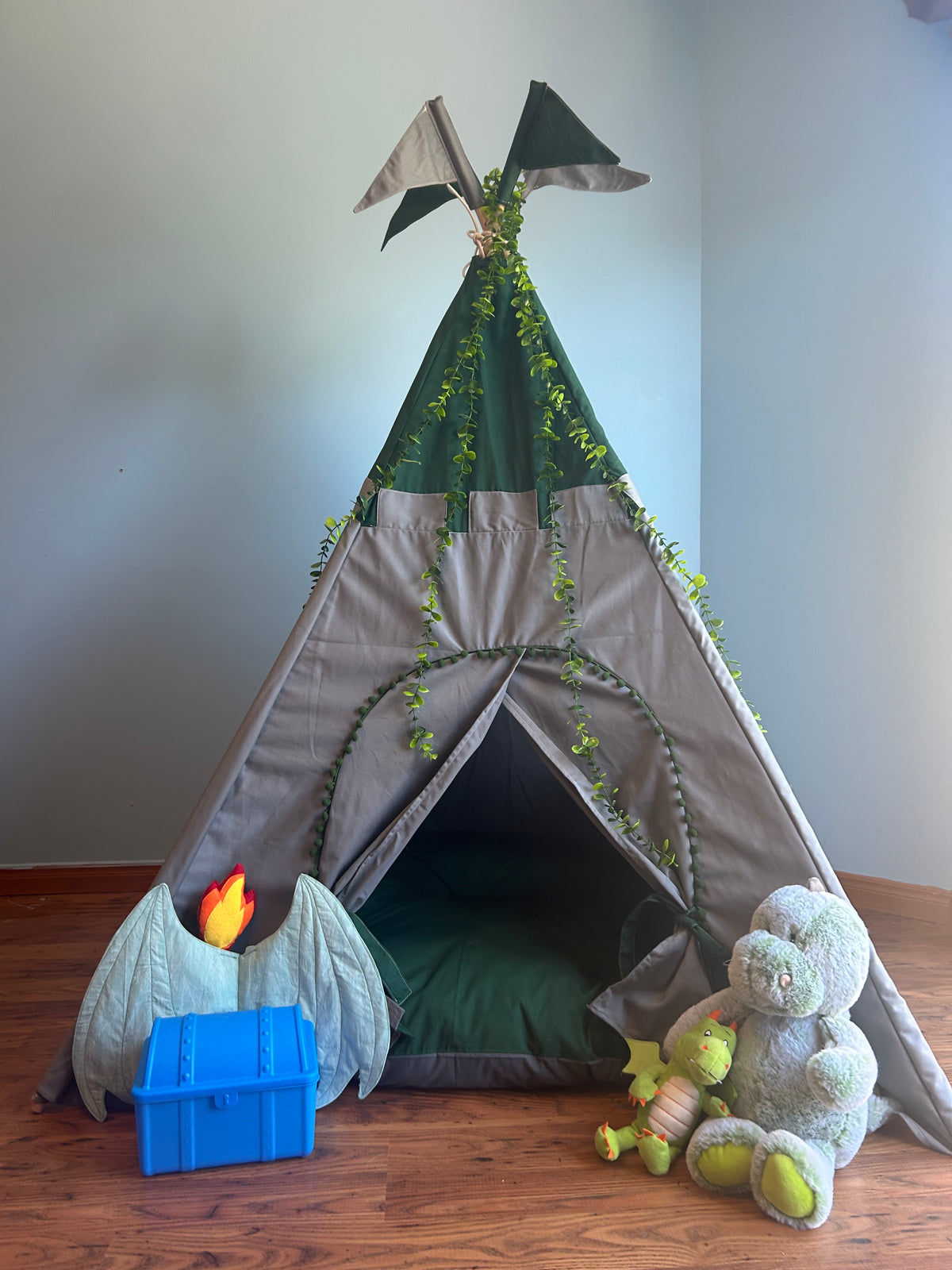 🏰 Enchanted Forest Castle Teepee