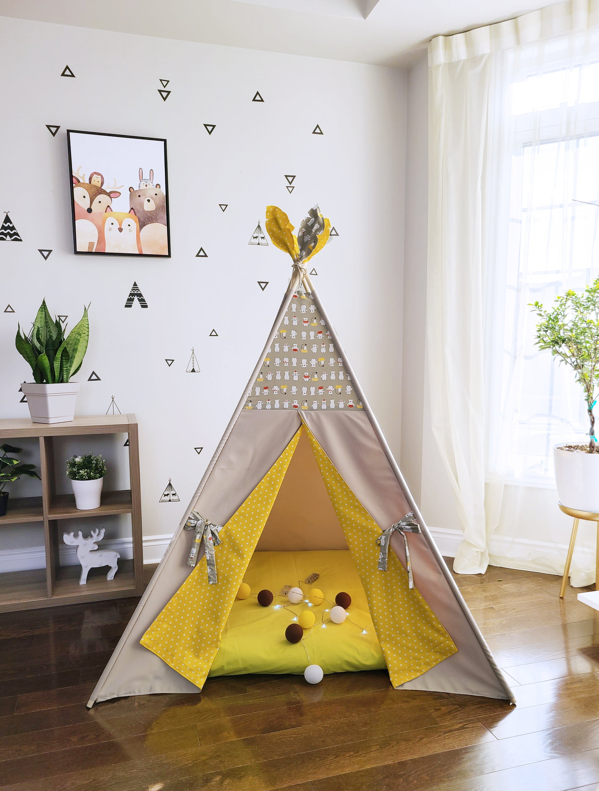 Polar Bear Bath Time Teepee Tent with Window image 6