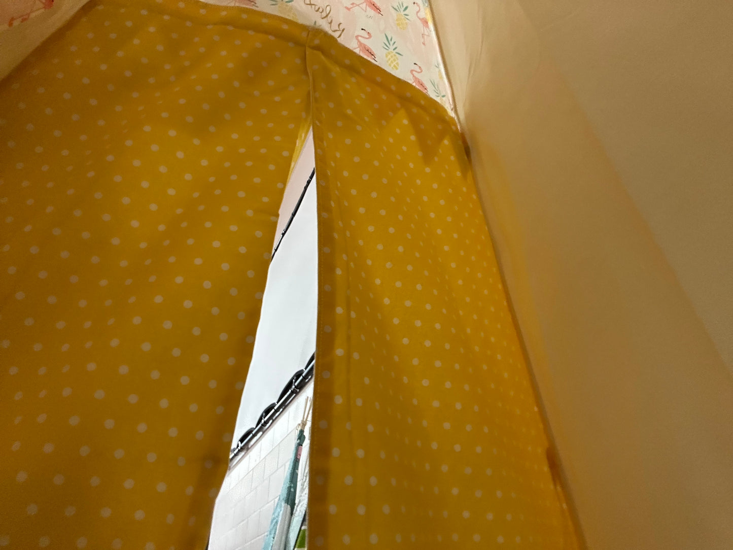 “Relax & Shine” Flamingo Teepee – With Window