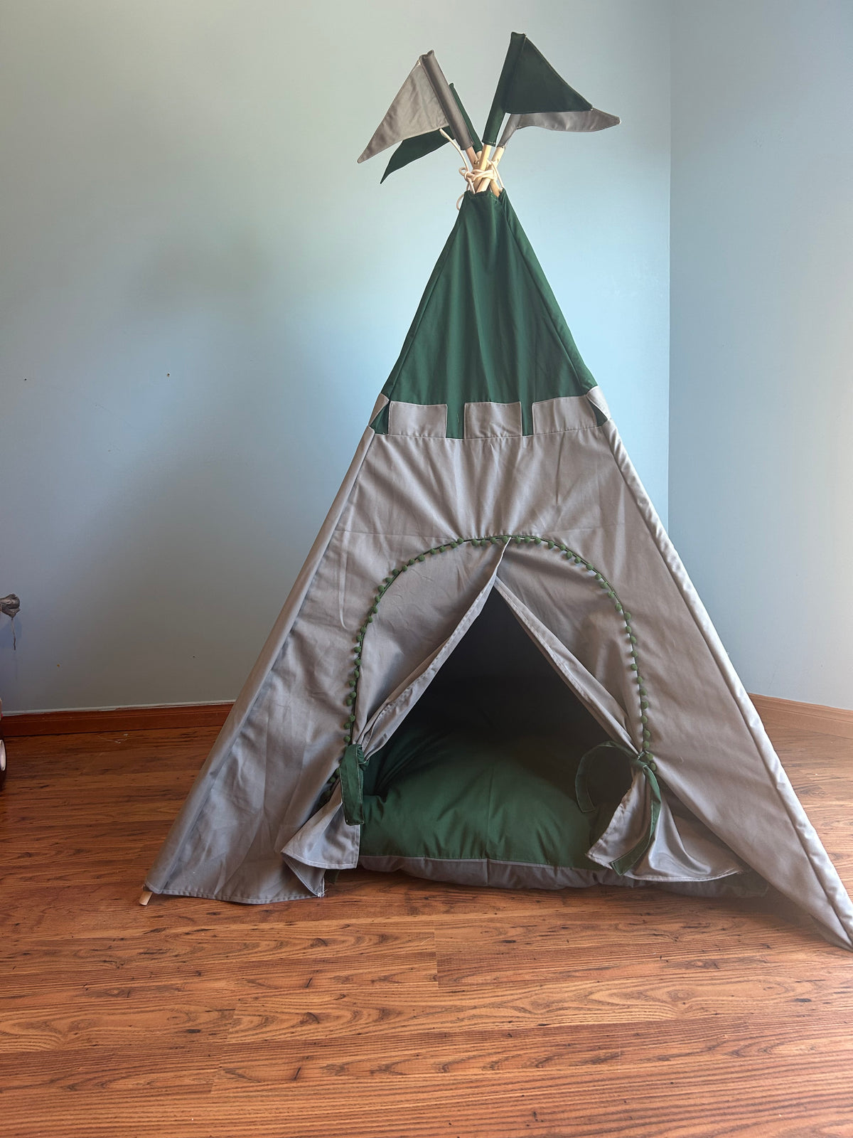 🏰 Enchanted Forest Castle Teepee