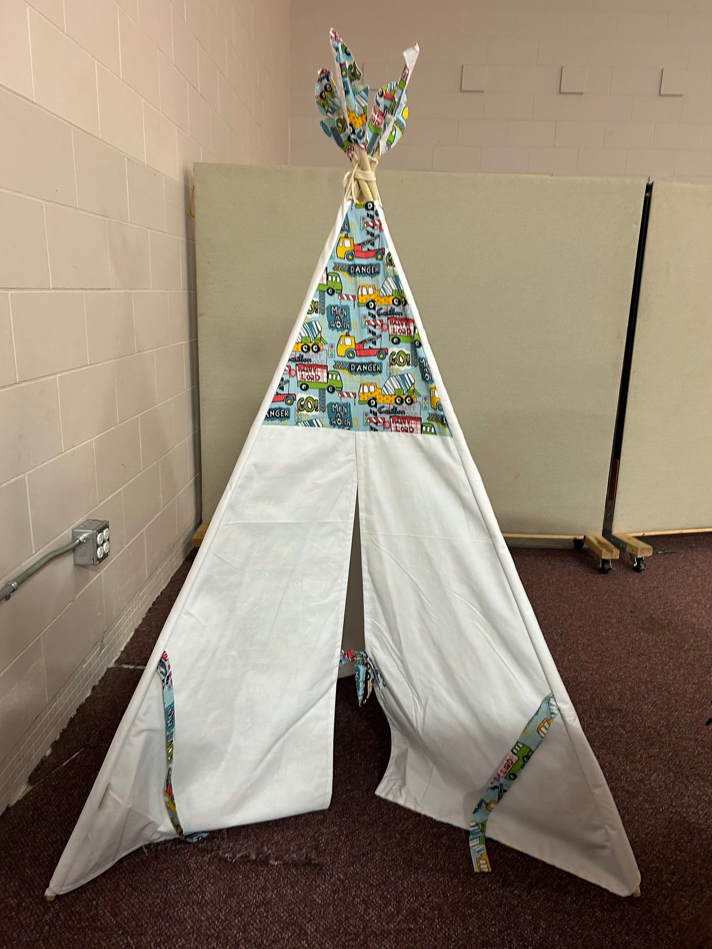 Construction teepee