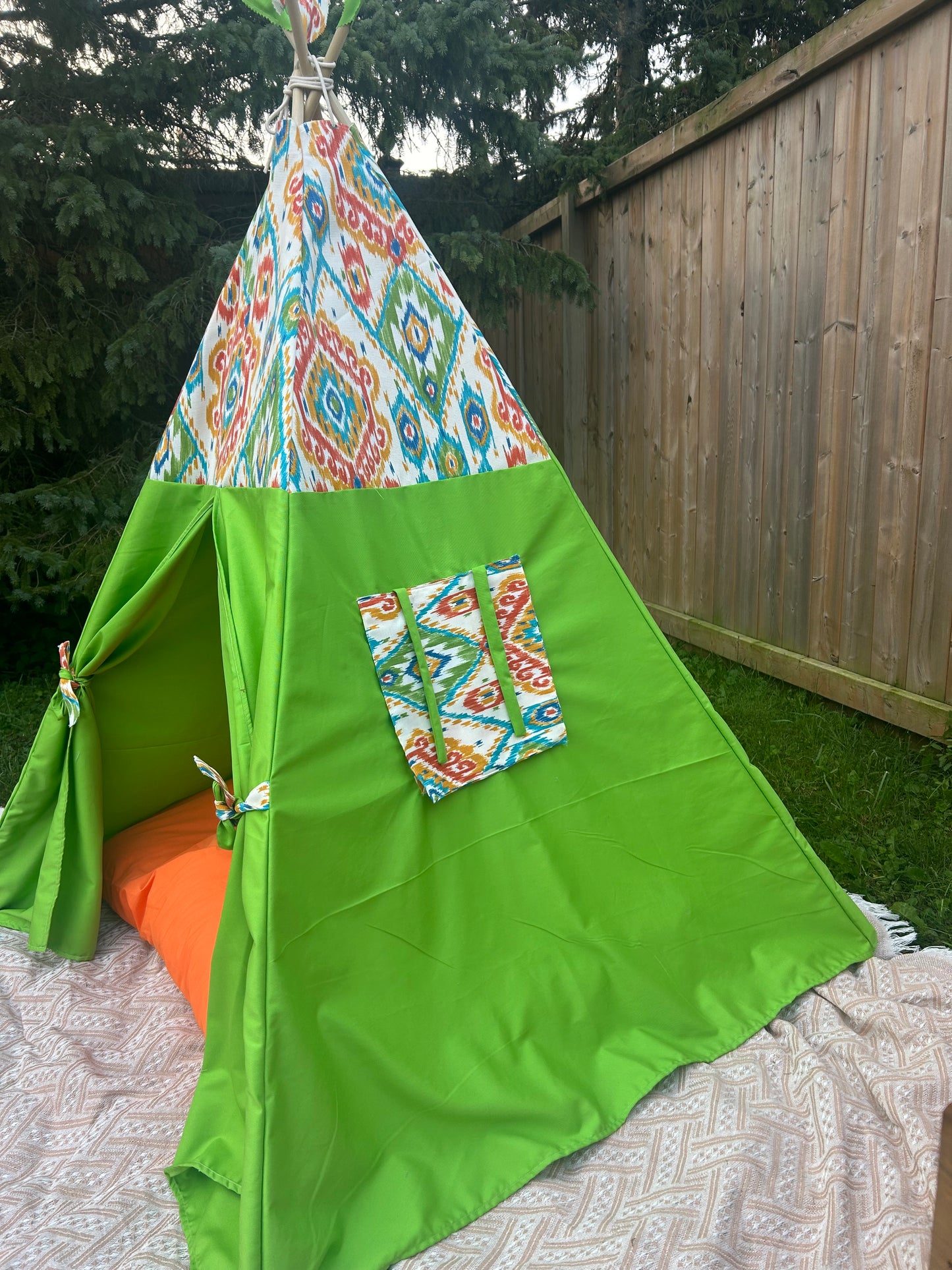 Citrus Splashtop Kids Teepee Tent – Green and Orange Play Tent