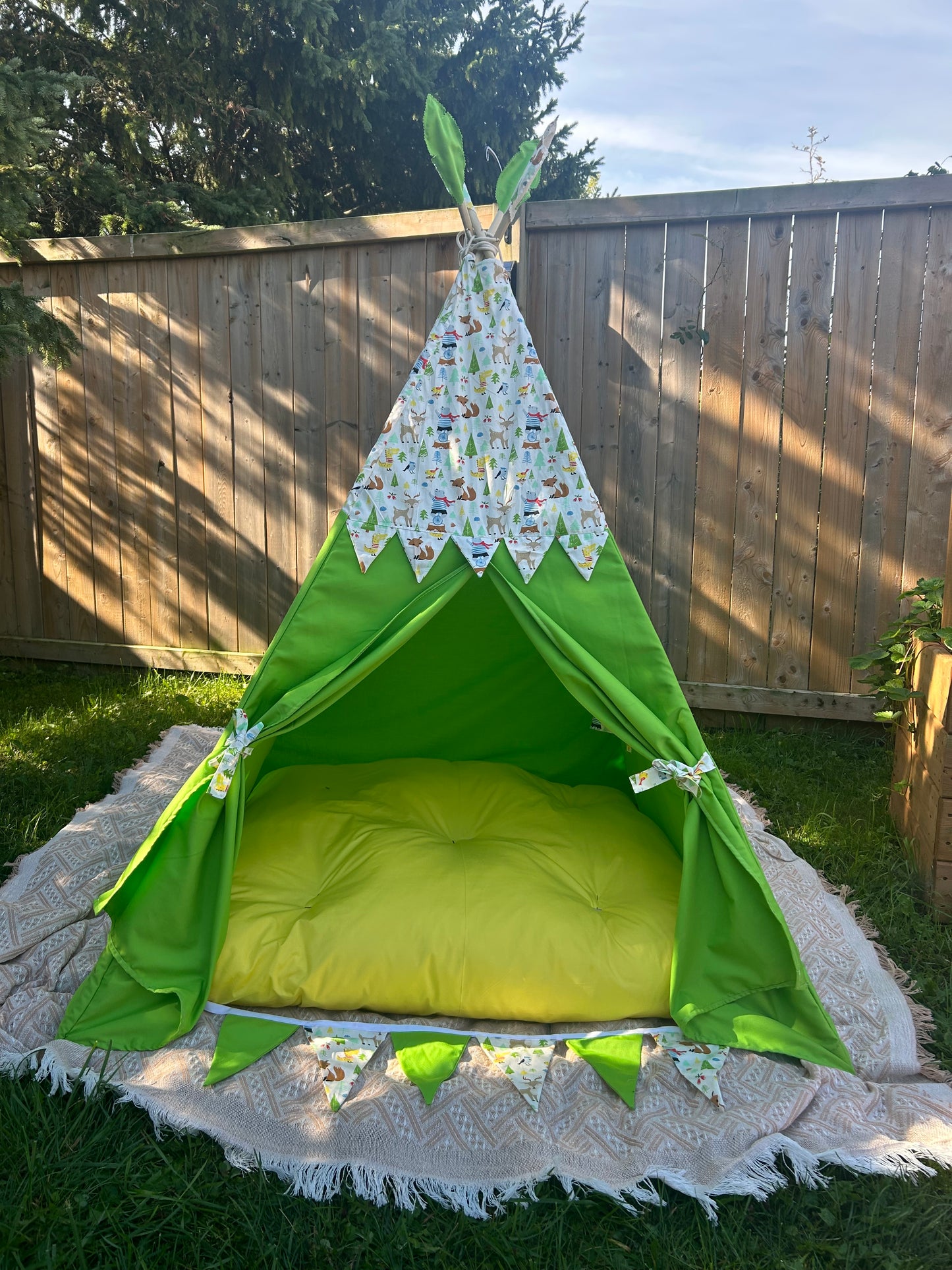 🌲 Woodland Adventure Teepee