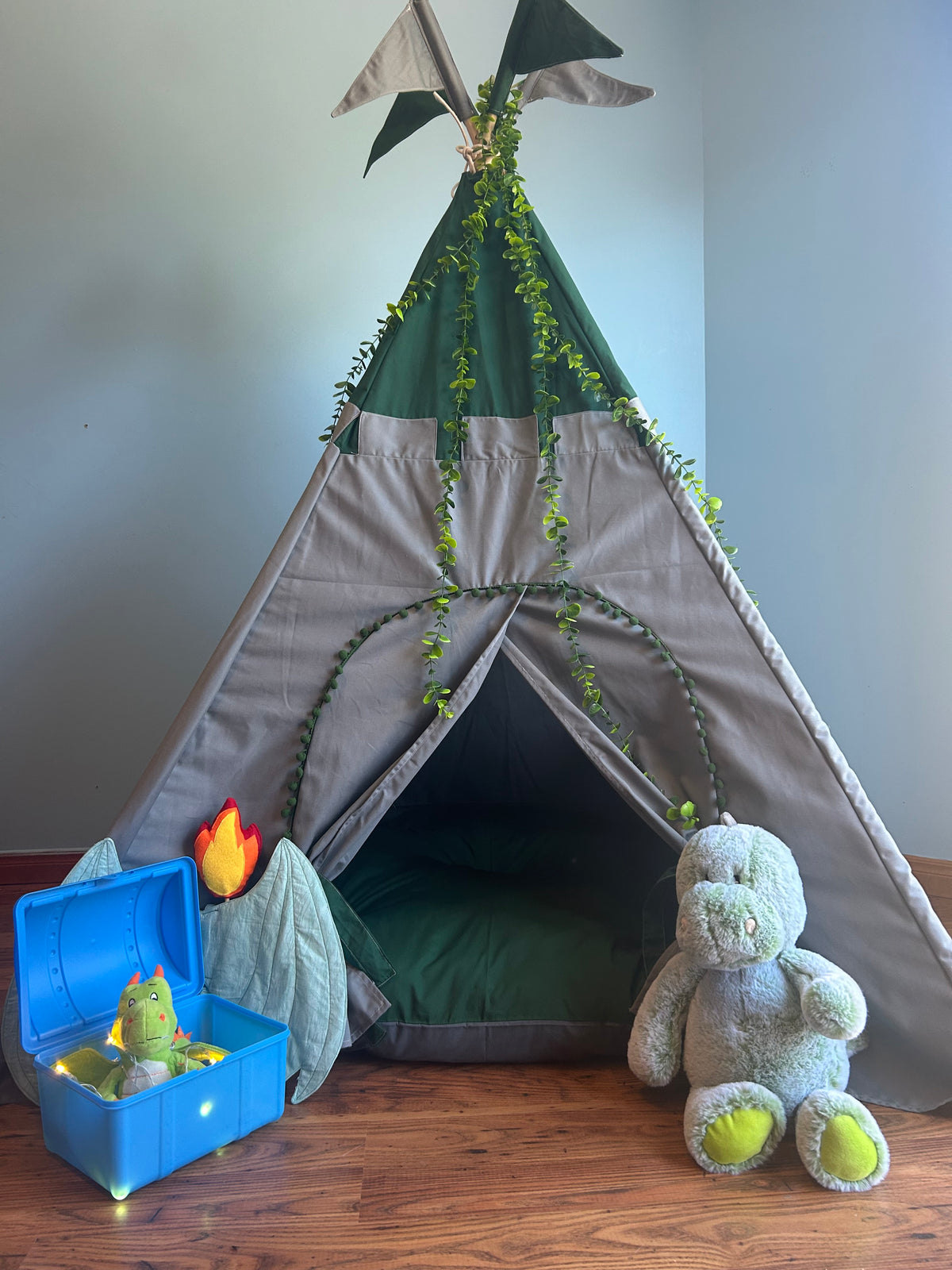 🏰 Enchanted Forest Castle Teepee