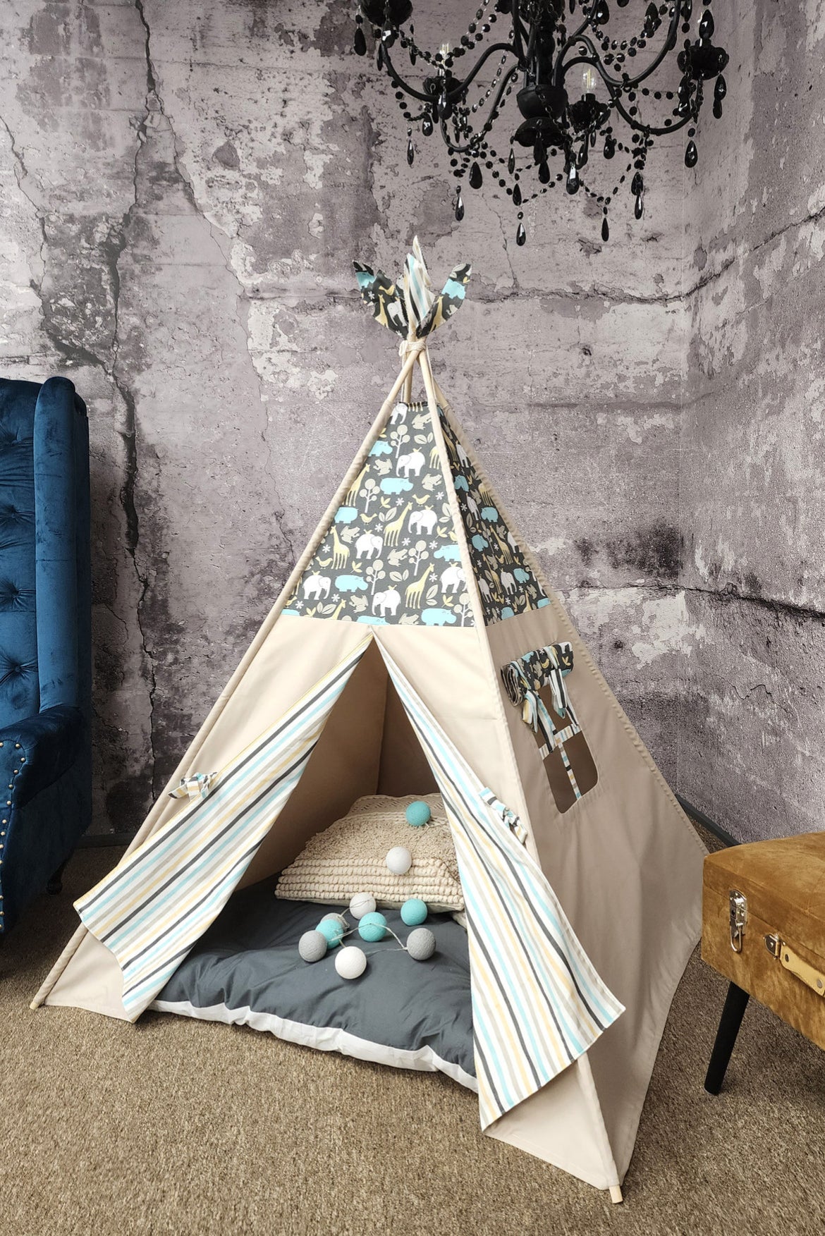 Safari Friends Taupe Play Teepee