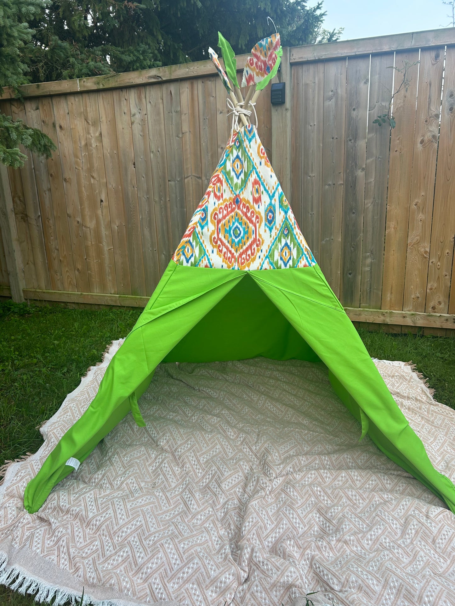 Citrus Splashtop Kids Teepee Tent – Green and Orange Play Tent