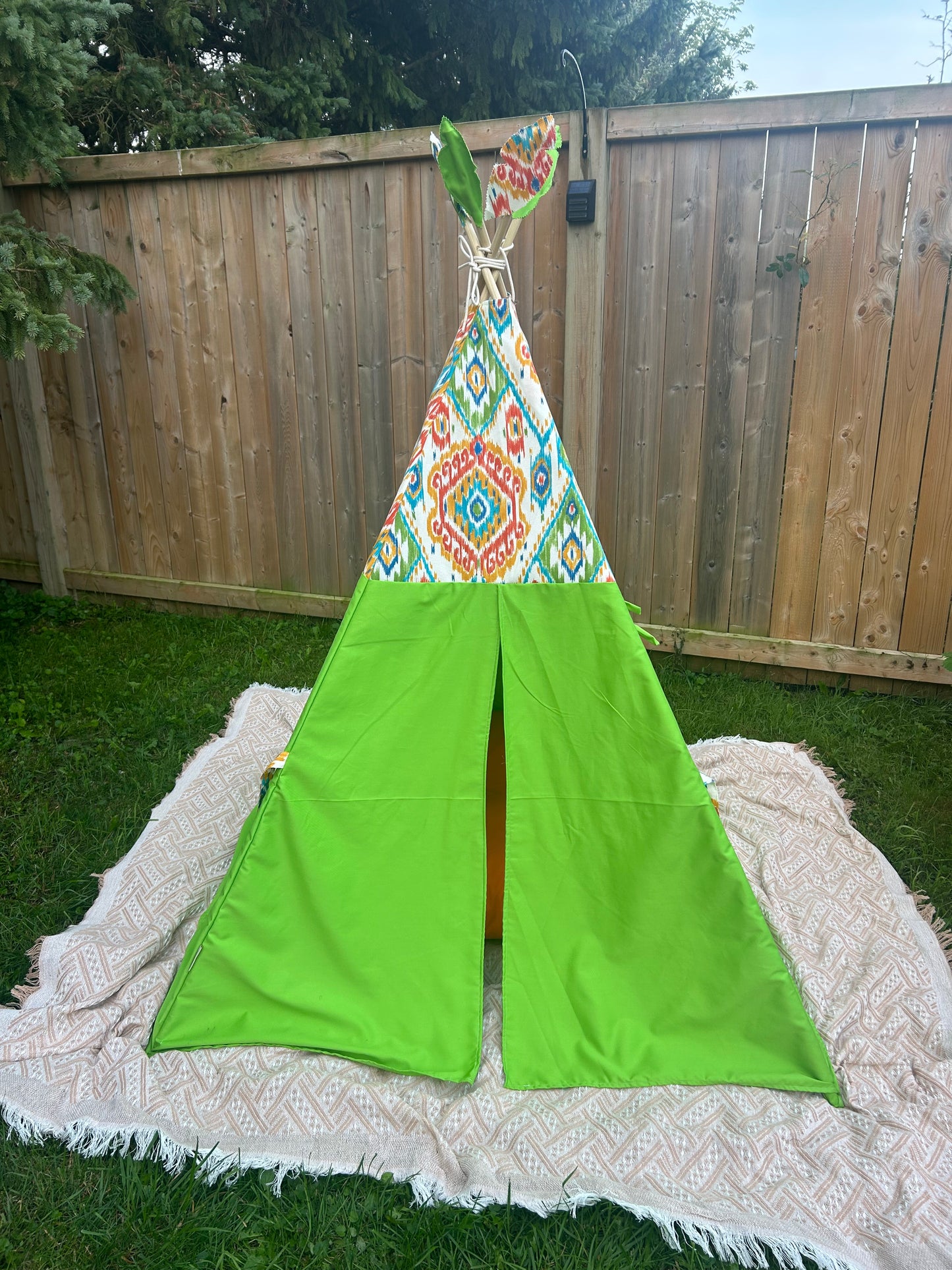 Citrus Splashtop Kids Teepee Tent – Green and Orange Play Tent
