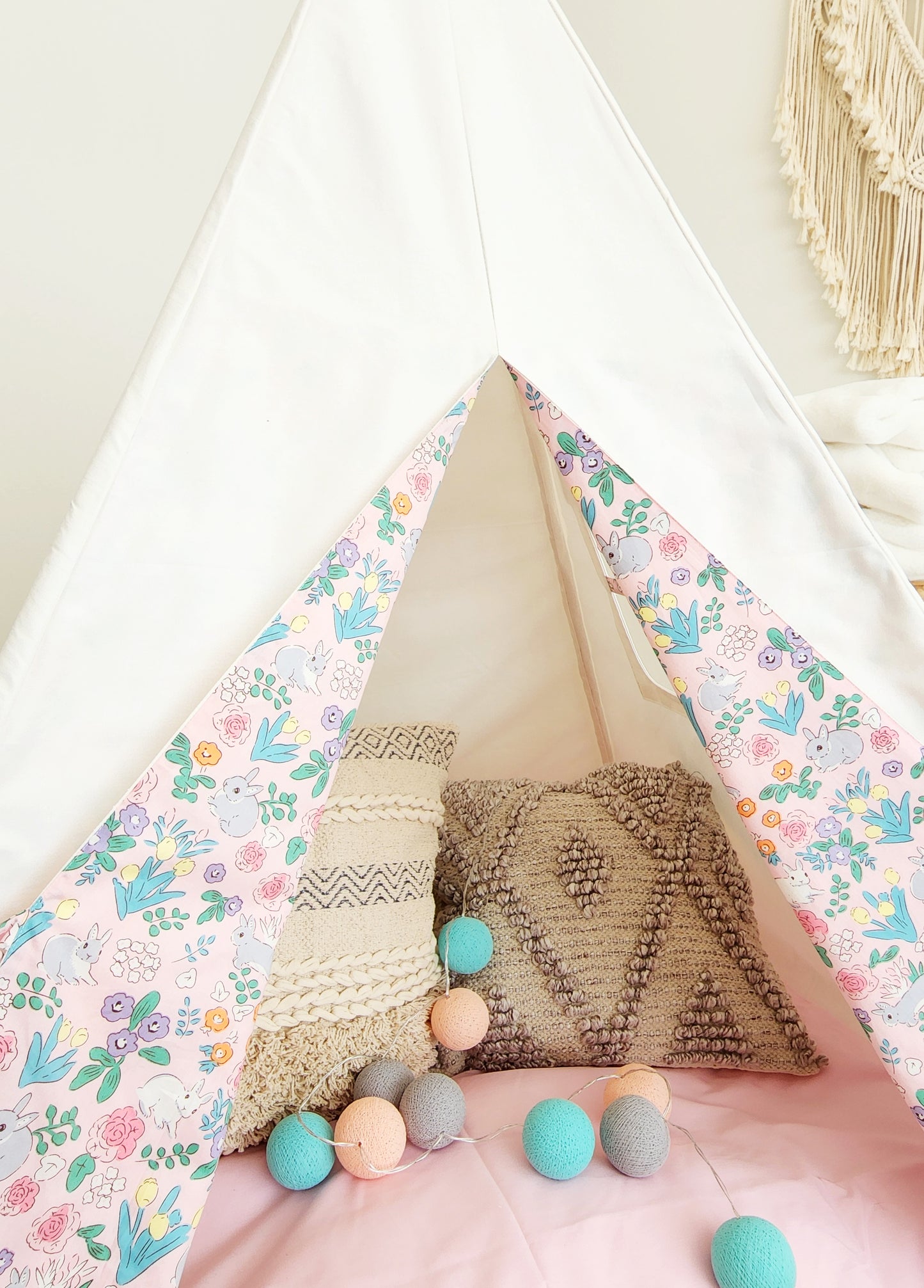 Off-white Girl's Play Teepee Tent with Pink Flowers Lining image 1